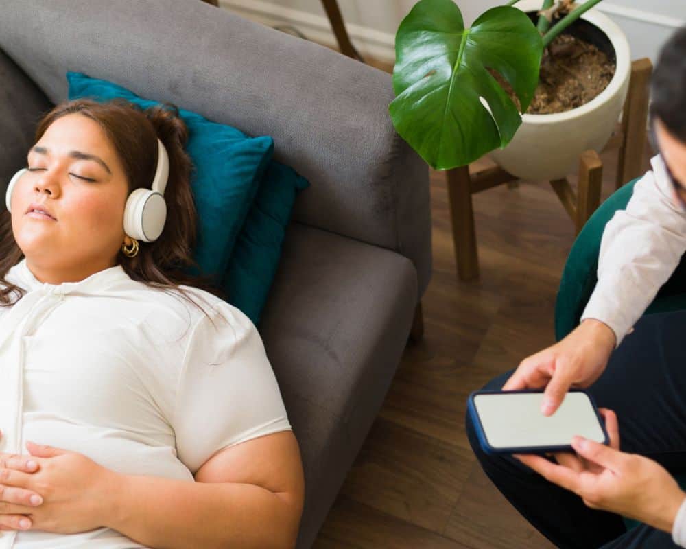 Untreated trauma symptoms can lead to issues with substance abuse, common negative thought patterns, chronic pain, and even a negative belief you will never get better.